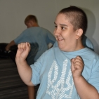 126104